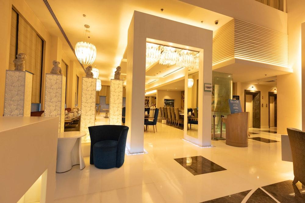 Clarens Hotel Gurgaon Exterior foto