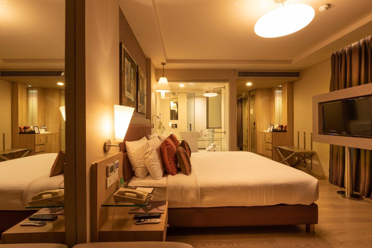 Clarens Hotel Gurgaon Exterior foto